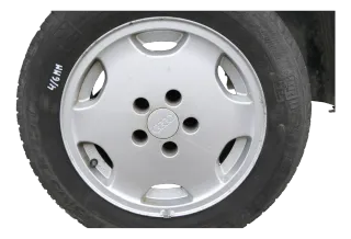 4x Audi A4 100 Alufelgen 195/65 R15 91T Winterreifen Reifen 3-6mm 441601025S - Bild 5