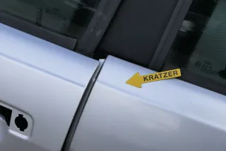 Audi 80 90 Tür hinten links Rahmen Türblatt grau LY7T -ohne Anbauteile - Bild 7