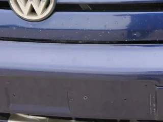 VW Golf 3 Grill Kühlergrill VW Zeichen Logo Grillleiste Leiste blau LC5L - Bild 6