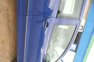 VW Fox 5Z Tür vorne rechts Beifahrertür blau LL5M - ohne Anbauteile - Bild 3