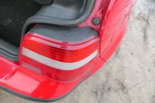VW Golf 4 Limousine Stoßstange hinten Heckstoßstange Stoßfänger rot LY3D - Bild 3