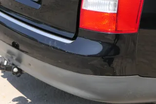 Audi A4 8E B6 Kombi Avant Stoßstange hinten mit Spoiler schwarz LY9B - Bild 2