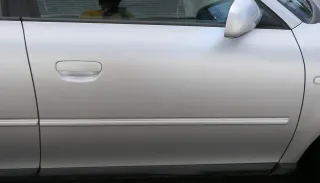 Audi A3 8L Tür nur Türblatt vorne rechts - silber LY7W 4/5-Türer - Bild 1