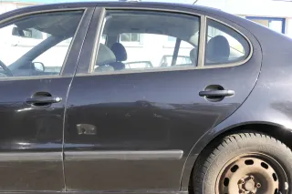 Seat Leon Toledo 1M Tür hinten links Fahrerseite schwarz LC9Z - Bild 1