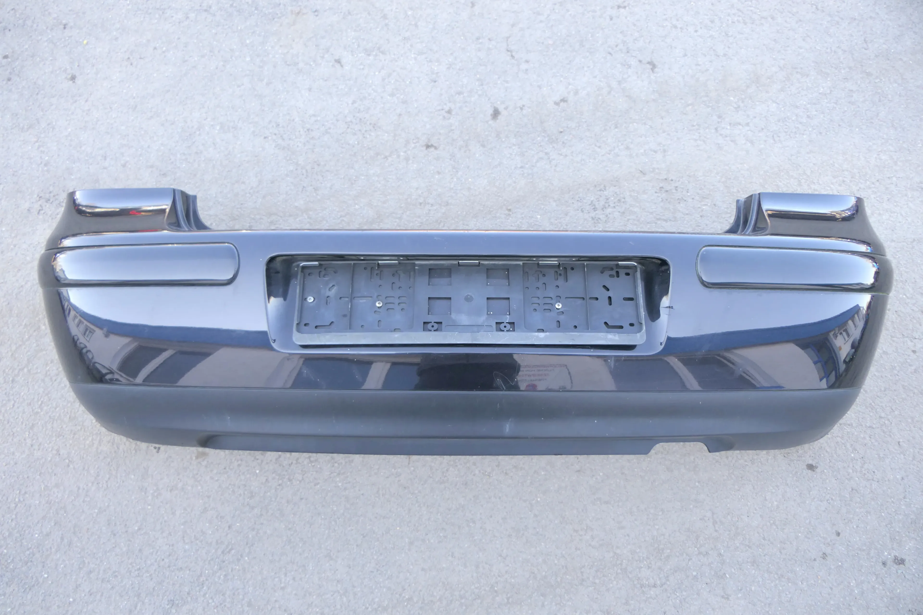 VW Golf 4 Limousine Stoßstange hinten Heckstoßstange Stoßfänger schwarz LC9Z ger - Bild 1