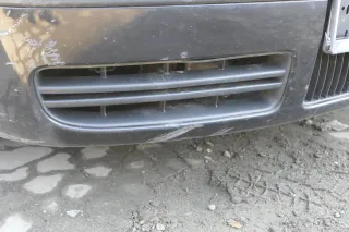Skoda Octavia 1U Stoßstange vorne Frontstoßstange schwarz LF9R abBj.2001 - Bild 2