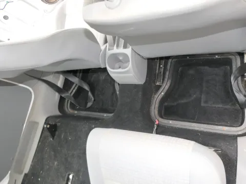 VW Caddy 2k Teppich Innenraumteppich Innen vorne + mitte- schwarz