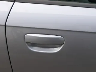 Audi A3 8P 2/3-Türer Tür vorne rechts Beifahrertür Türblatt grau LY7J - Bild 3