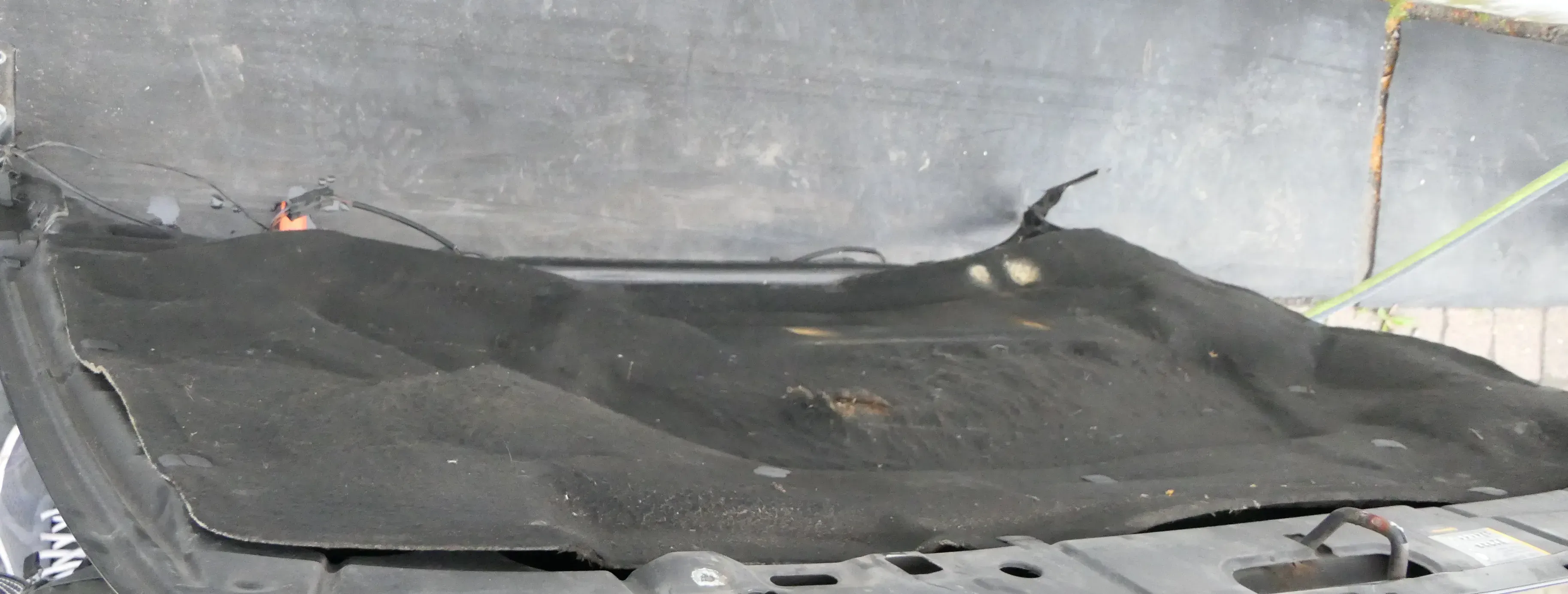 VW Caddy Polo Kombi Dämpfung Motorhaube Dämmung Motorhaubendämmung TDI Dämmmatte - Bild 1