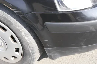 VW Passat 3B Stoßstange vorne Frontstoßstange Stoßfänger schwarz LC9Z Grill - Bild 2