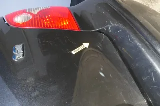 VW Polo 9N3 9N Heckklappe Kofferraumklappe Klappe schwarz LC9Z - Scheibe - Bild 7