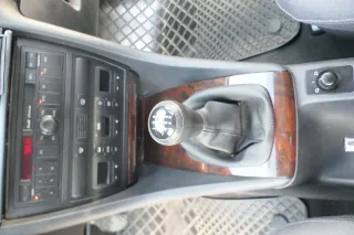 Audi A6 4B Schaltknauf Schaltsack Schaltknüppel original 5-Gang Leder schwarz - Bild 3