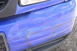 Seat Arosa 6H Stoßstange vorne vorn Frontsttoßstange blau LS5J - Bild 8