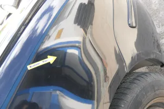 VW Polo 9N Kotflügel vorne rechts schwarz L041 bis ca.Bj.2004 - Bild 6