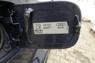 Audi A4 8E B6 Tankdeckel Tankklappe Tank Deckel Klappe blau LY5K  lila - Bild 2