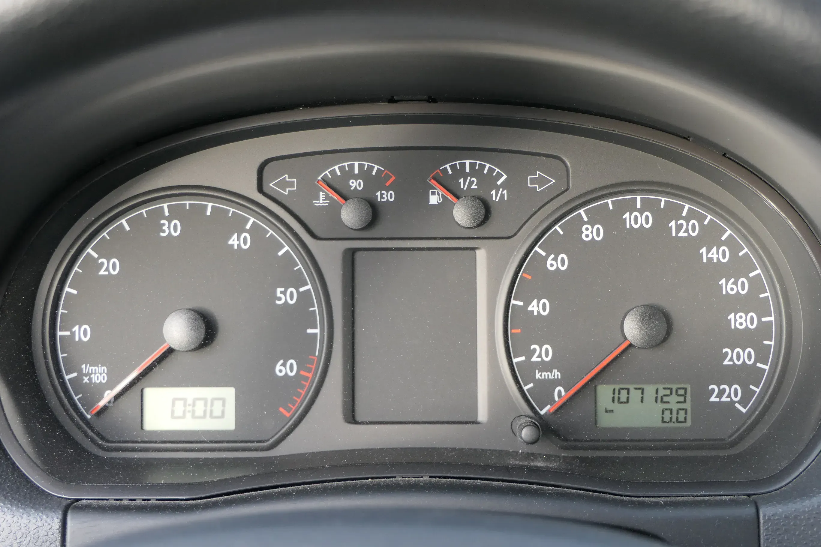 VW Polo 9N Tacho Tachometer Kombiinstrument 107.100km 6Q0920800P 1,2 47kw 40kw - Bild 1