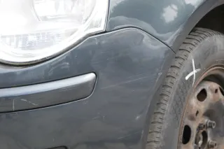 VW Polo 9N3 Stoßstange vorne Frontstoßstange Stoßfänger grau LC7V - Bild 3