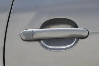 VW Polo 9N 9N3 Tür hinten rechts 4/5-Türer grau LC7V - ohne Anbauteile - Bild 3