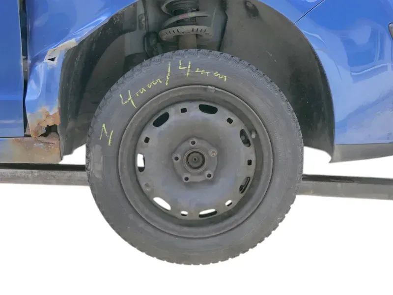 4x Polo 6R 9N Ibiza Felgen 185/60 R14 Winterreifen M+S 6jx15 ET38 Reifen 4-5mm - Bild 1