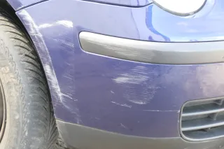 VW Polo 9N Stoßstange Frontstoßstange vorne blau LB5N + Grill - Bild 6