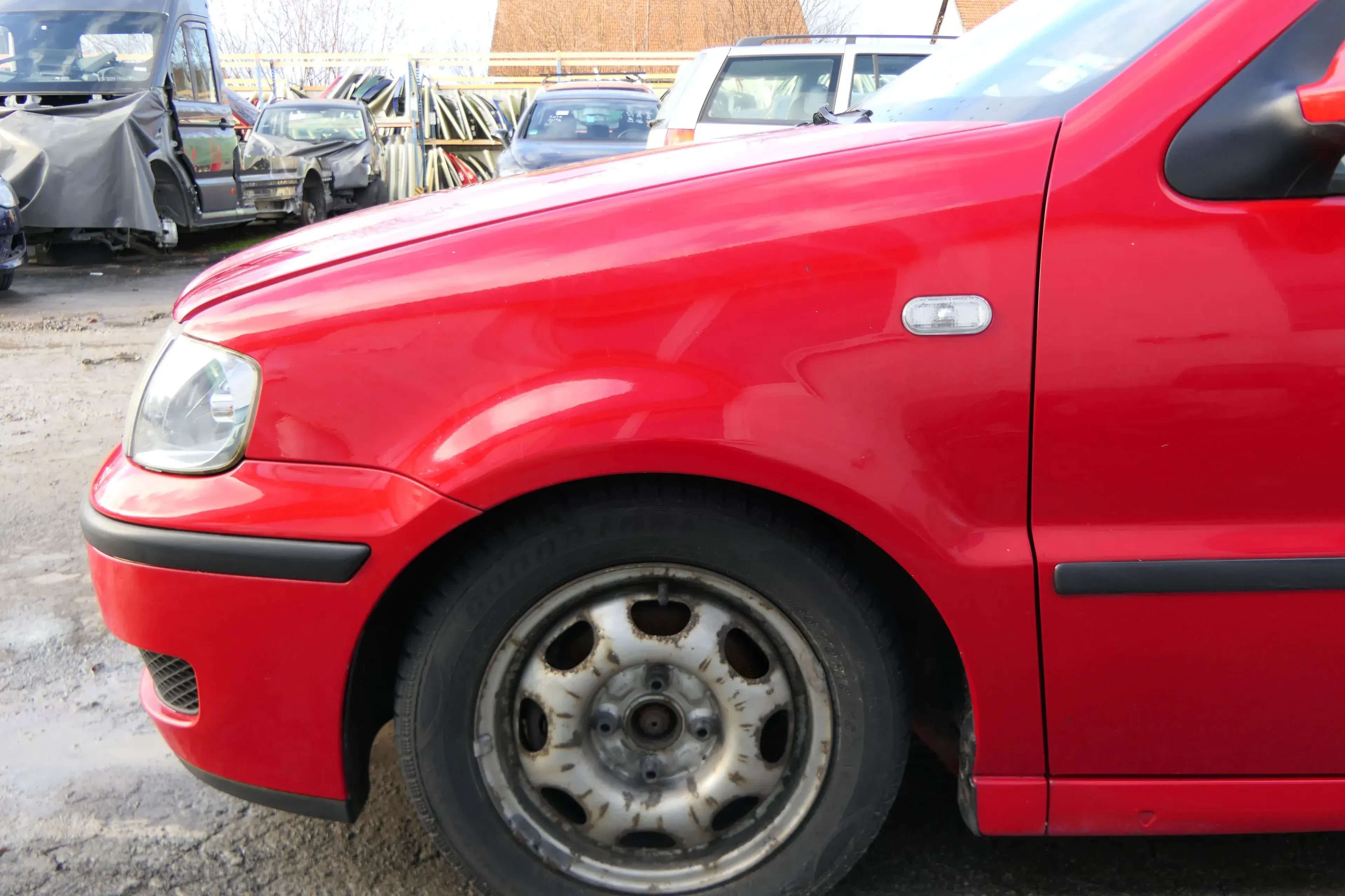 VW Polo 6N2 Kotflügel vorne links rot LP3G (bis unterm Schweller) - Bild 1