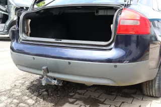 Audi A6 4B Limousine Stoßstange hinten Heckstoßstange Stoßfänger blau LZ5L PDC n - Bild 1