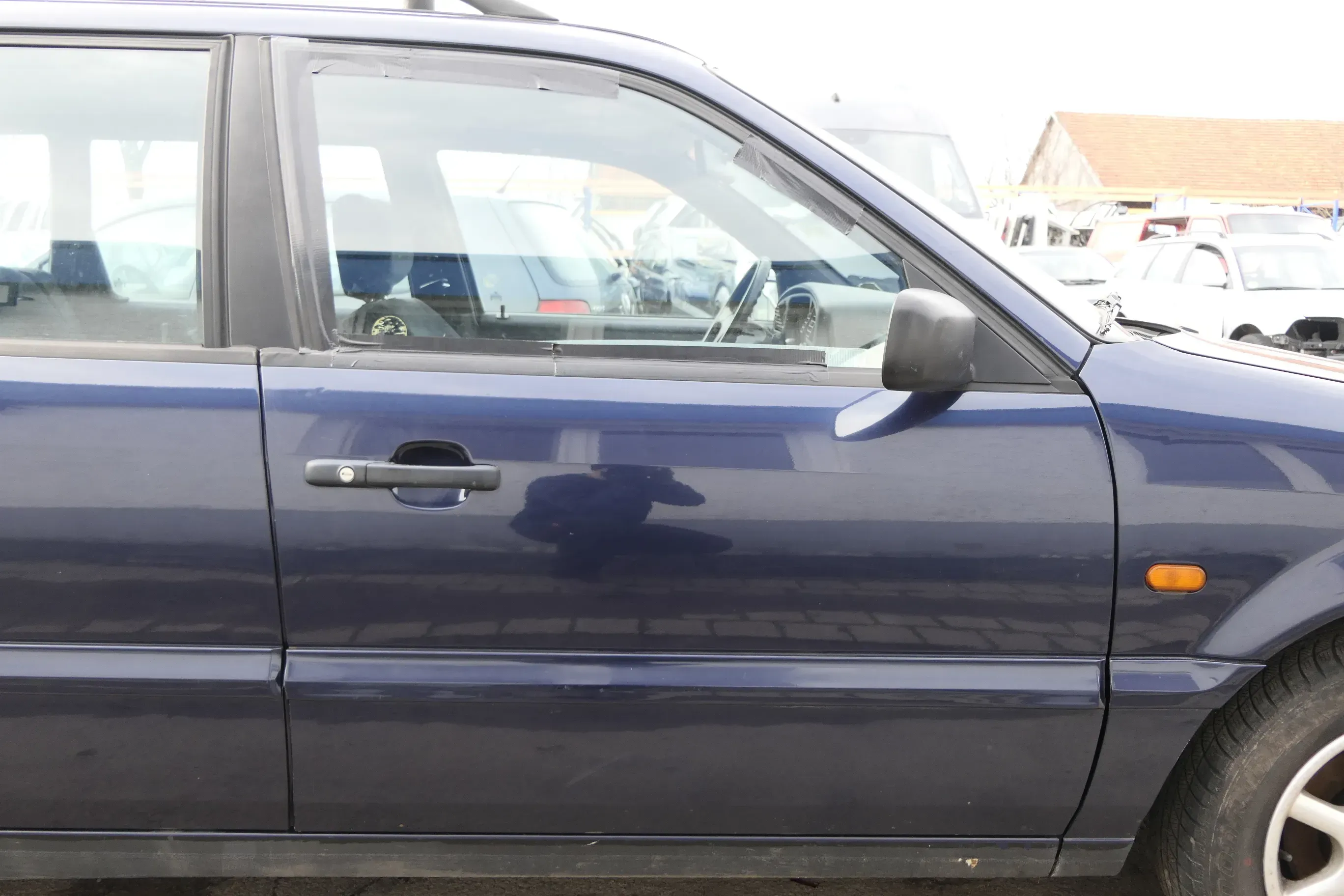 VW Passat 3A 35i Kombi Limo Tür vorne rechts Beifahrertür blau LN5Y ohneAnbautei - Bild 1