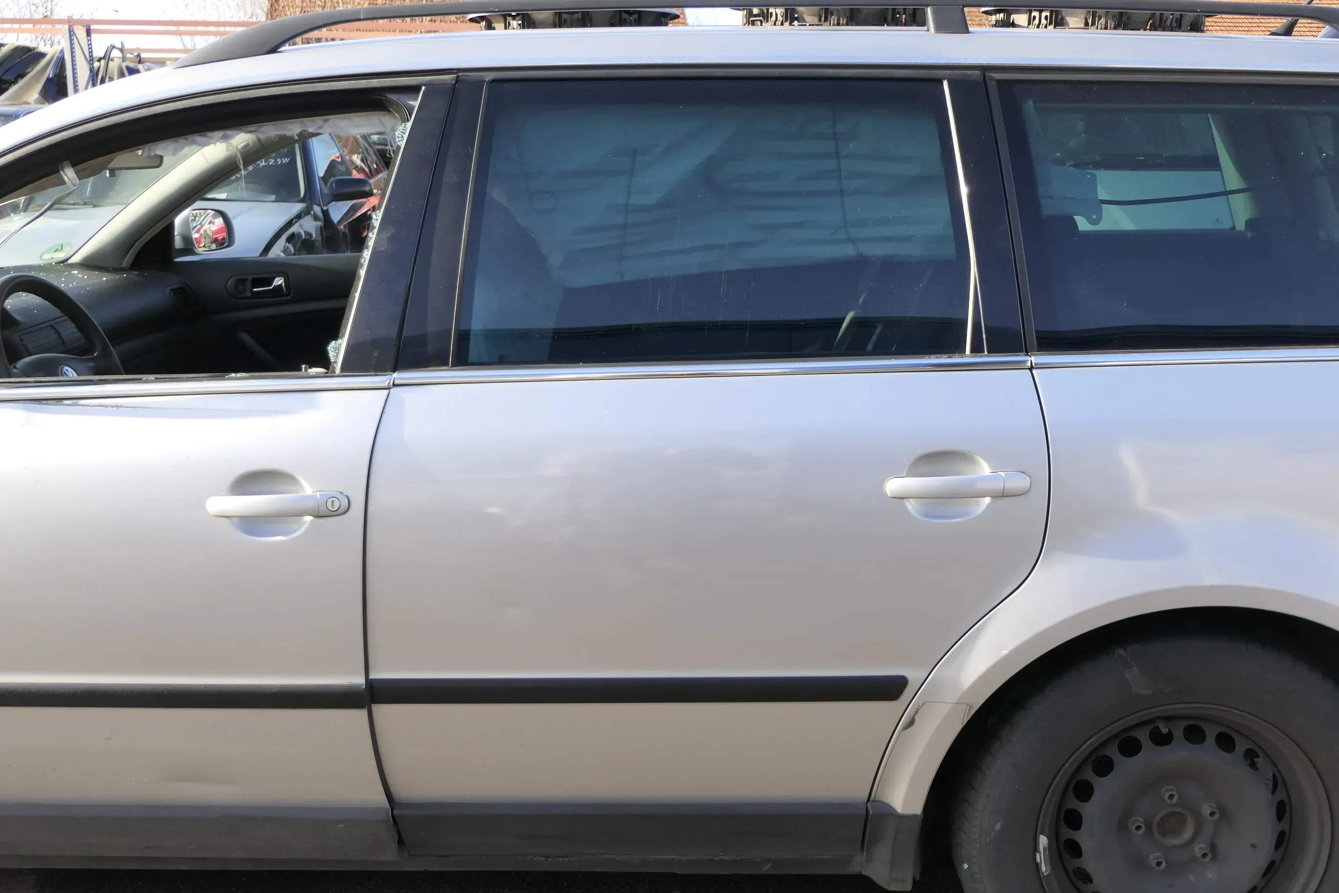 VW Passat 3B 3BG Kombi Variant Tür hinten links silber LA7W reflexsilber meta - Bild 1