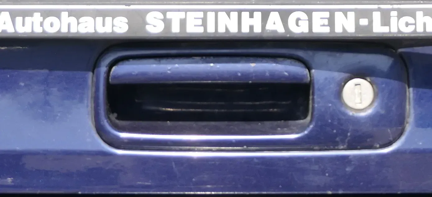 Polo 6N Golf 4 6N2 Lupo Griff Heckkklappe Heckklappengriff blau LB5N Öffner - Bild 1