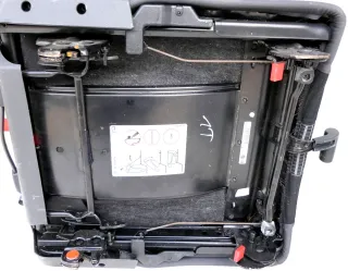 Touran Sitz hinten rechts (hinterm Beifahrersitz) Rücksitz hinten Isofix United - Bild 5