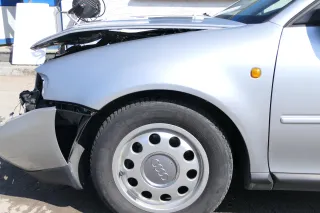 Audi A3 8L Kotflügel vorne links grau silber LY7M - Bild 1