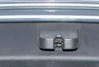 Audi A3 8P A6 4F Heckschloß Schloß unten an der Heckklappe 8P4827505C 4/5 Türer - Bild 2