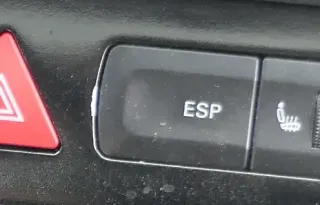 Audi A3 8L Schalter für ESP 8L0927134A - Bild 1