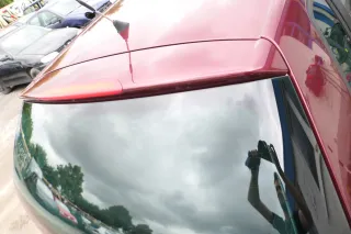 VW Polo 9N Fun Heckklappe Kofferraumklappe Klappe hinten Scheibe rot LC3R - Bild 4