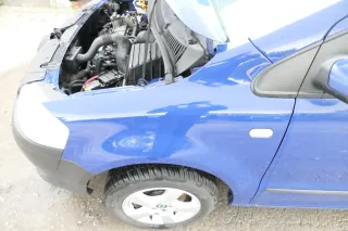 VW Fox Kotflügel vorne links blau LL5M - Bild 4