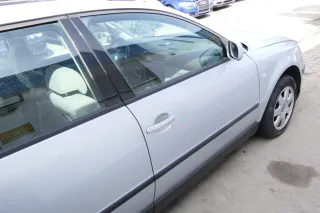 VW Passat 3B 3BG Kombi + Limo Tür vorne rechts Beifahrertür grau silber LB7Z - Bild 3