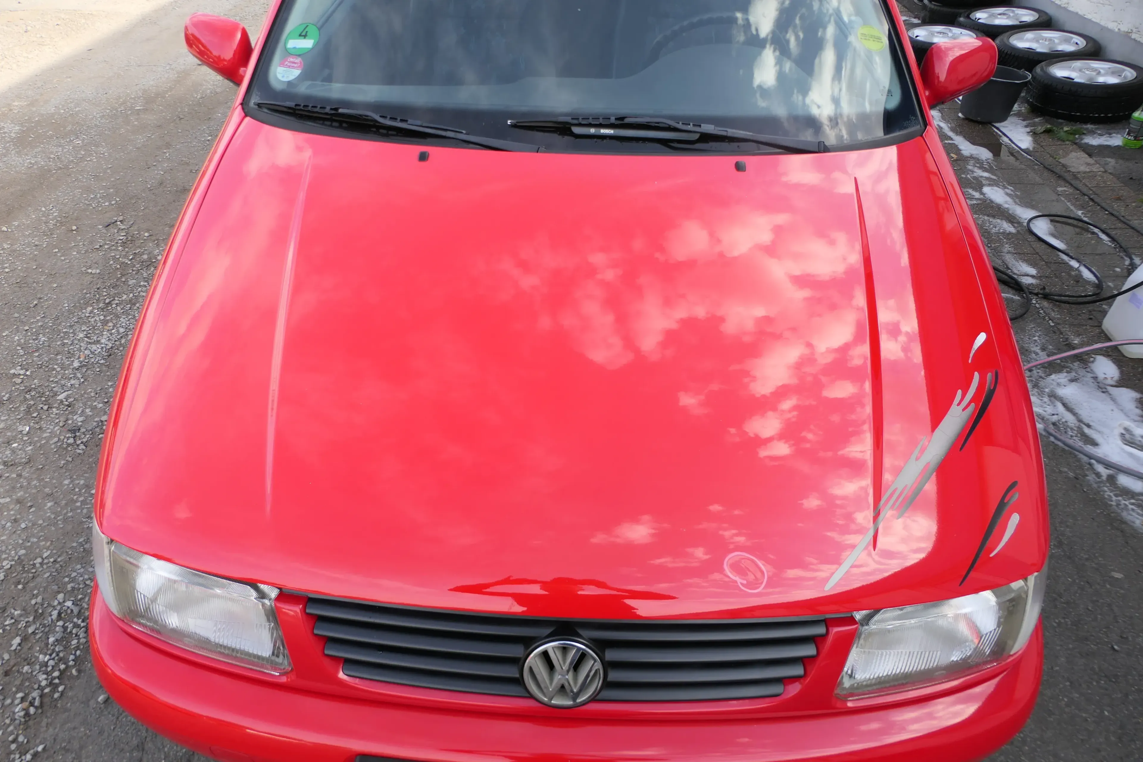 VW Polo 6N Motorhaube Frontklappe Haube vorne Klappe rot LP3G - Bild 1