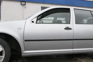 VW Golf 4 Bora Tür vorne links Fahrertür 4/5-Türer & Kombi silber LA7W -ohneAnba - Bild 1