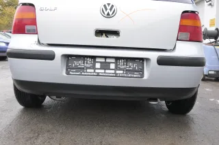 VW Golf 4 Limousine Stoßstange hinten Heckstoßstange Stoßfänger silber LB7Z grau - Bild 1