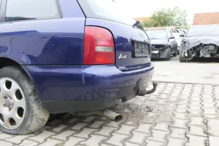 Audi A4 B5 Kombi Variant Stoßstange hinten Heckstoßstange blau LZ5K - Bild 9