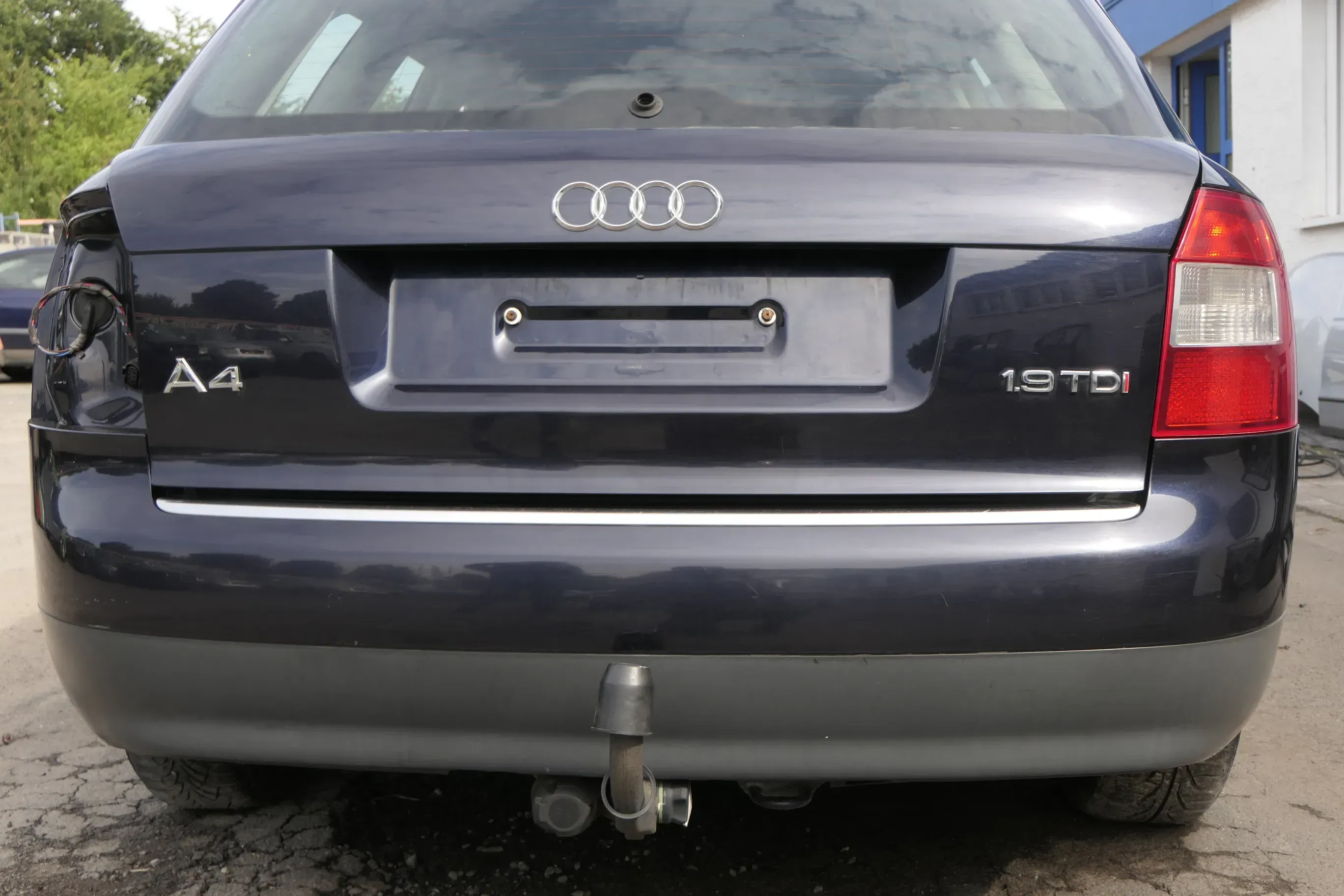 Audi A4 8E B6 Kombi Avant Stoßstange hinten mit Spoiler schwarz blau LZ5L - Bild 1