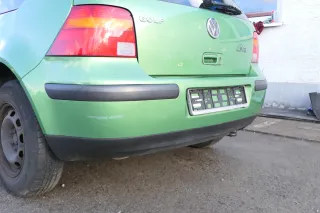 VW Golf 4 Limousine Stoßstange hinten Heckstoßstange Stoßfänger grün LA6P - Bild 4