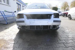 VW Passat 3BG Stoßstange vorne Frontstoßstange Stoßfänger silber LA7W reflexsilb - Bild 1