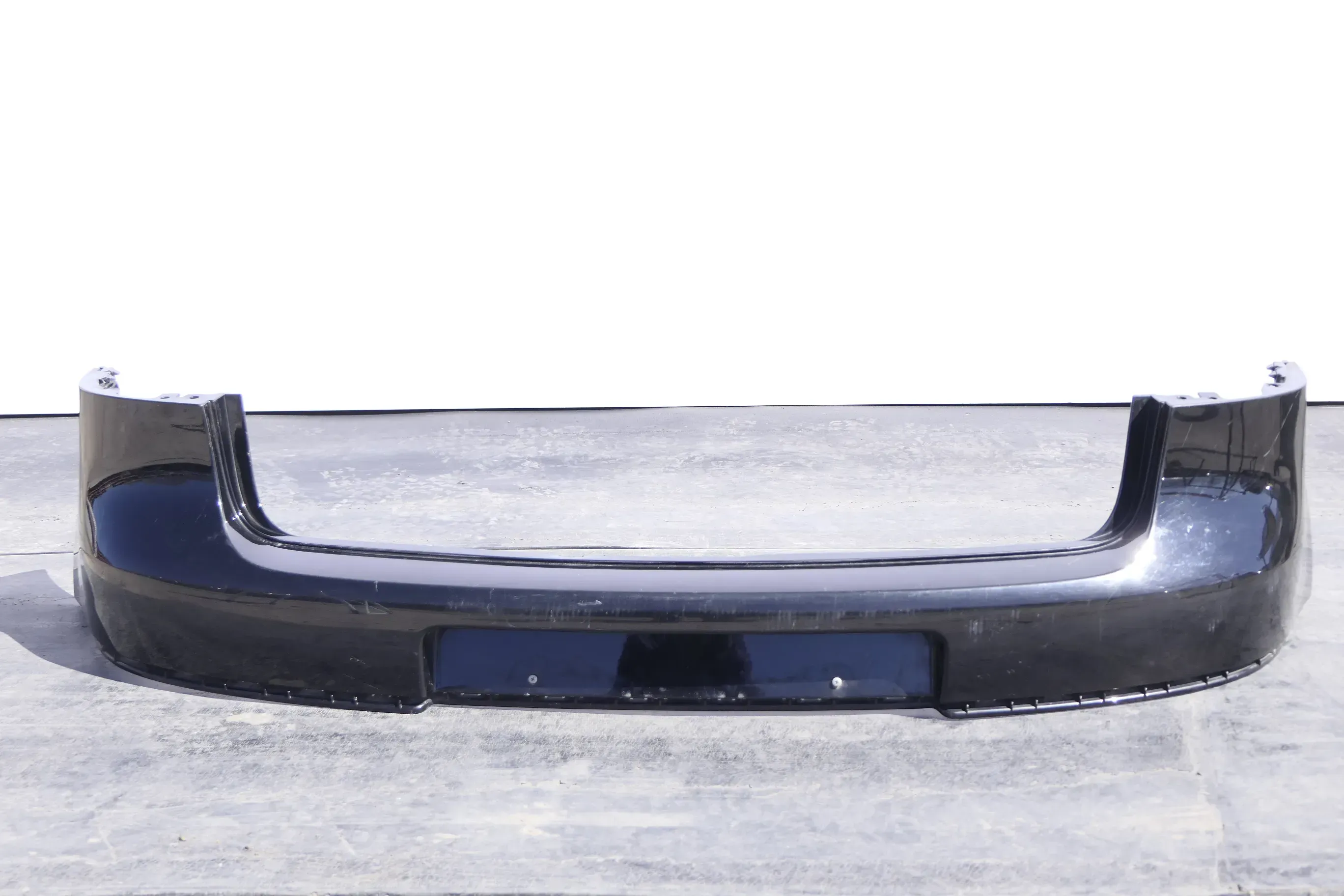 VW Golf 5 1K Limousine Stoßstange hinten Heckstoßstange schwarz L041 OBERTEIL - Bild 1
