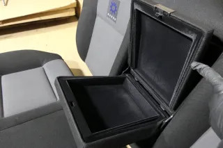 VW Golf 4 Limous Sitz Rückbank Rücksitzbank Sitzfläche Sitze mit Kopfstützen - Bild 3