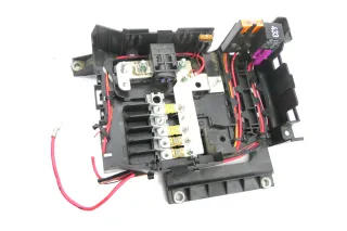 VW Touareg Kasten Abdeckung Batterie Sicherungsträger Sicherung 7L0937548C - Bild 1