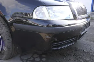 Skoda Octavia 1U Stoßstange vorne Frontstoßstange schwarz LF9R abBj.2001 - Bild 5