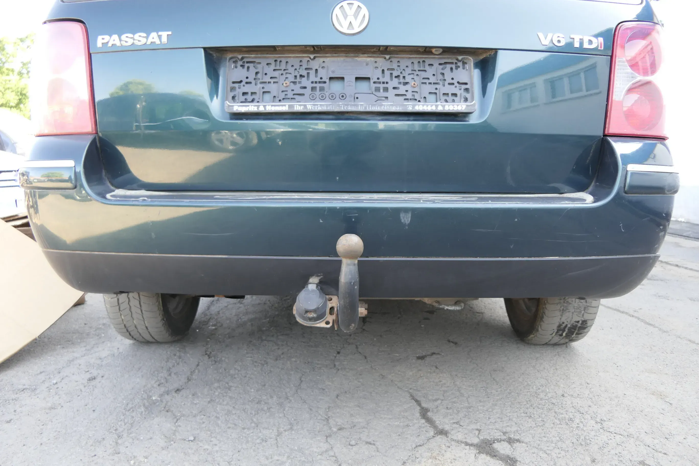 VW Passat 3BG Kombi nur den Spoiler /Lippe von Stoßstange hinten Heckstoßstange - Bild 1