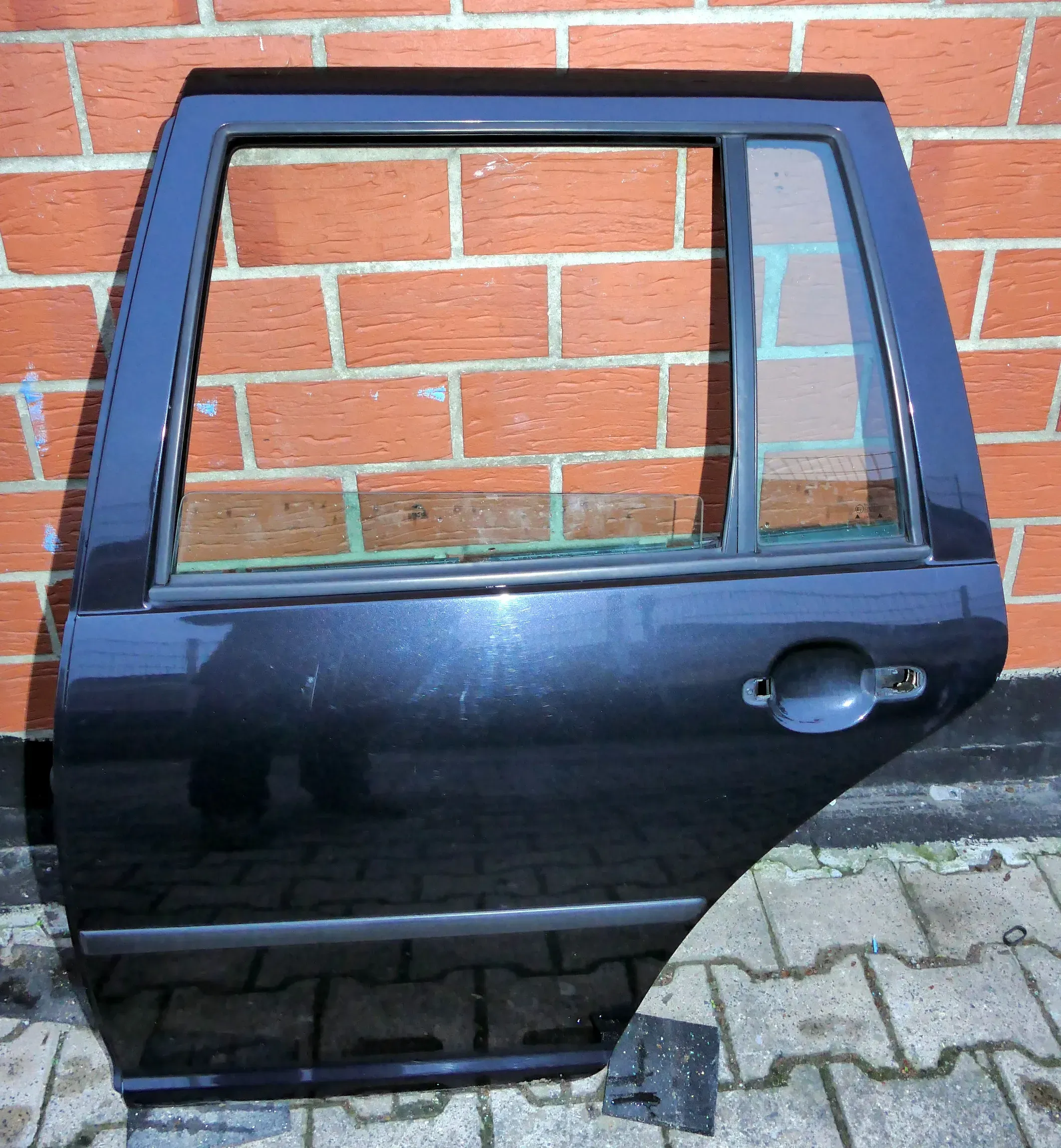 VW Golf 4 Bora Tür hinten links nur Kombi / Variant schwarz LC9Z - Bild 1