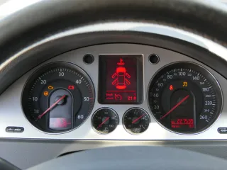 VW Passat 3C Tacho Tachometer 227.800km 3C0920871E Diesel TDI Kombiinstrument - Bild 1